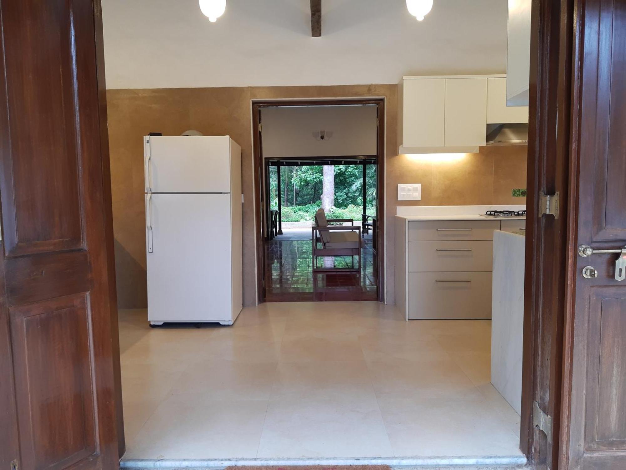 Banyan House - Luxurious 4 Bedroom Villa On One Acre, Near The Beach ナガオン エクステリア 写真