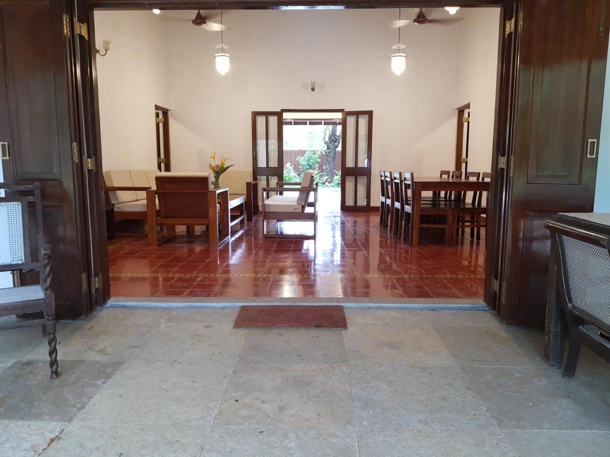 Banyan House - Luxurious 4 Bedroom Villa On One Acre, Near The Beach ナガオン エクステリア 写真